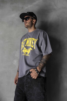 Fast Money Horse Racing Print Gray Oversized T-Shirt 1869 - Thumbnail (3)