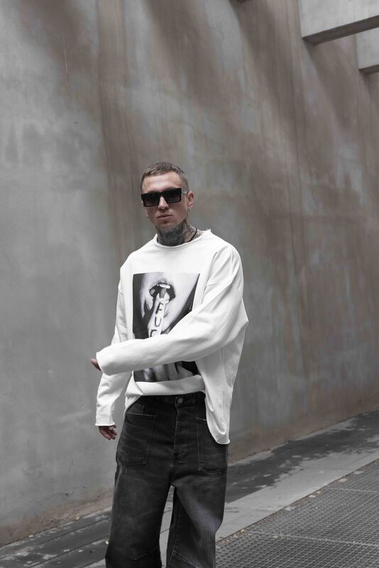Fuck Printed White Sweatshirt 1316 (5)