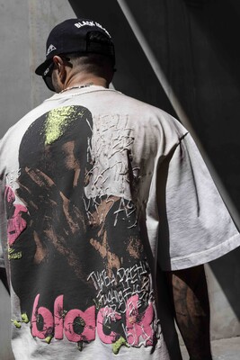 Graffiti Print Oversized Washed White T-Shirt 1860 - Thumbnail (3)