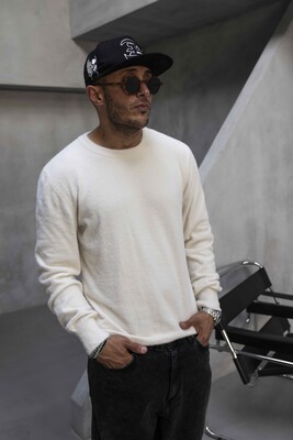 Black Island - Minimal Knit Sweater White 1007 (1)